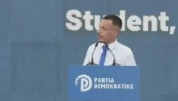 “PD ka nevojë për njerëz që nuk blihen”/ Takimi me qytetarët, Berberi: Ka ende persona që nuk e shohin si biznes