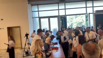 PD mbledh sot Kuvendin Kombëtar, në rendin e ditës zgjedhja e Këshillit Kombëtar dhe ndryshimet statutore. Nis regjistrimi i delegatëve