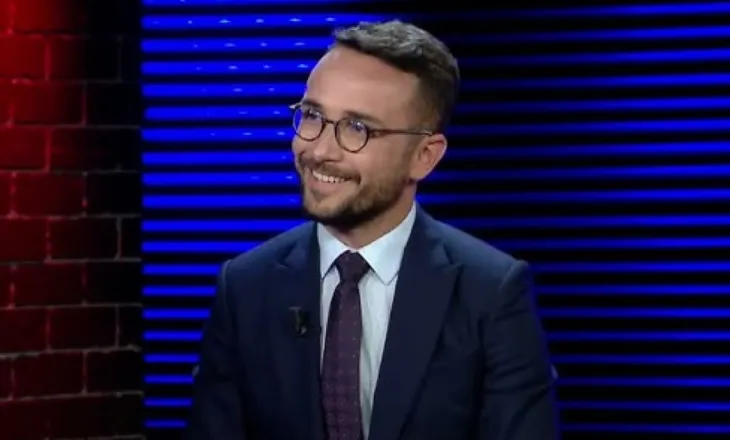 PD, oligarkët dhe një shoqëri që ngihet duke i ra samarit