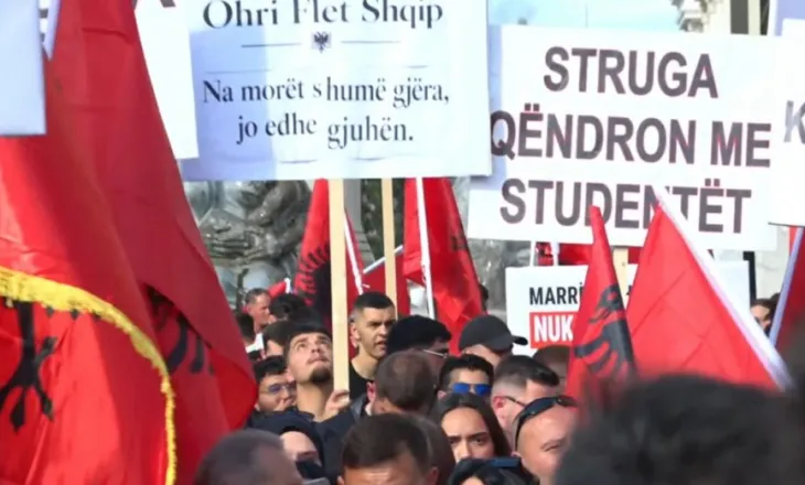 ‘Për gjuhën tonë’, studentët shqiptarë nisin protestën në Shkup