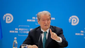 Përjashtimet e garës! Mblidhet Kryesia dhe Berisha ‘vuloset’ si kandidati i vetëm i PD: Jemi parti e hapur, vazhdojmë…