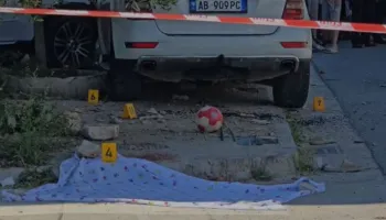 Përplasi për vdekje dy 10-vjeçarë dhe plagosi një tjetër, shoferi drejtonte mjetin i dehur, zbardhet identiteti