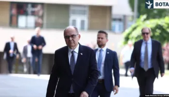 Përplasje në Bosnje lidhur me zyrën ndërkombëtare që mbikëqyr zbatimin e paqes