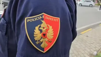 Pezullohet efektivi i plagosur në Shkozë! Zbardhet dinamika e atentatit, Policia në kërkim të 2 vëllezërve