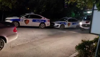 Plagoset me thikë 23-vjeçari në Vlorë, dërgohet me urgjencë në spital
