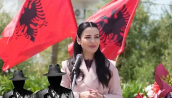 Plas grushti në OSHEE, “zarat” e Belinda Ballukut dhunojnë drejtorët, ja si mbrohen nga politika dhe lidhjet familjare