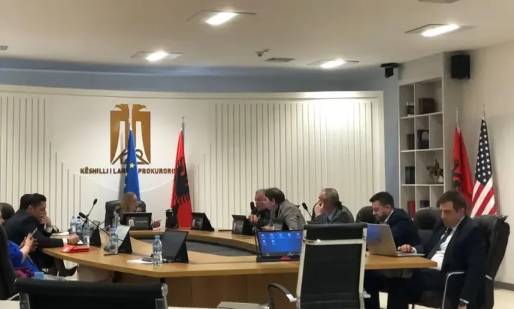 Plas sherri në KLP, debate me tone të ashpra dhe sulme mes anëtarëve, Stojani përplaset me kryetaren Bogdani…