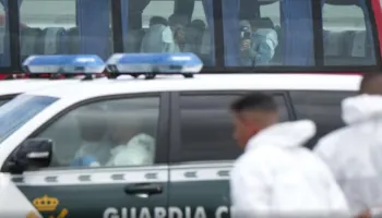 Po evakuonte pasagjerët nga anija me hantavirus në Tenerife/ Ndërron jetë në krye të detyrës oficeri spanjoll, dyshohet se pësoi atak në zemër