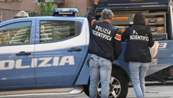 “Po më ngacmonte seksualisht, unë mbrojta veten”/ 16-vjeçari vret fqinjin e tij në Palermo, vetëdorëzohet në polici pas ngjarjes së rëndë