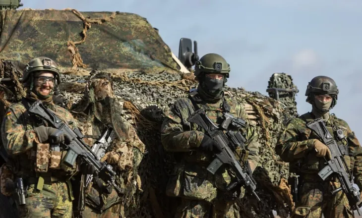 “Po shqyrtohet krijimi i një strukture të veçantë komande”, Wall Street Journal: NATO mund të dislokojë deri në 60 mijë trupa pranë kufirit me Rusinë