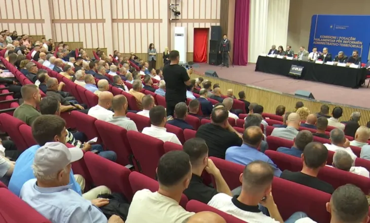 Polemika në Kukës për reformën Administrativo-Territoriale në Kukës/ Mazniku: Ka qenë decentralizuese. Boçi: 30 për qind e popullsisë së qytetit është larguar