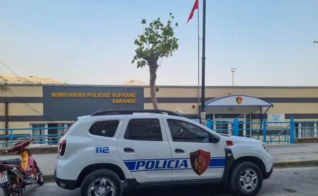Policia aksion kontrolli, gjoba dhe bllokime për mjetet lundruese në Sarandë e Ksamil