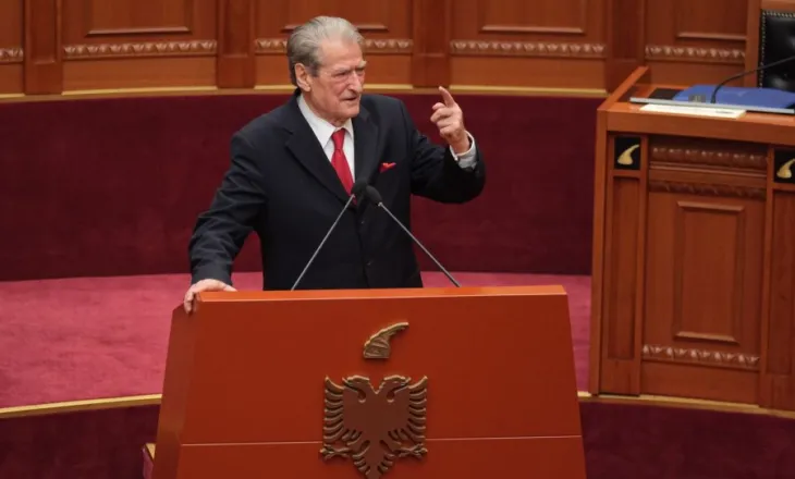 ‘Politikë e shpopullimit’/ Berisha: Në krizën më të rëndë të çmimeve, ju u hoqët fermerëve subvencionet