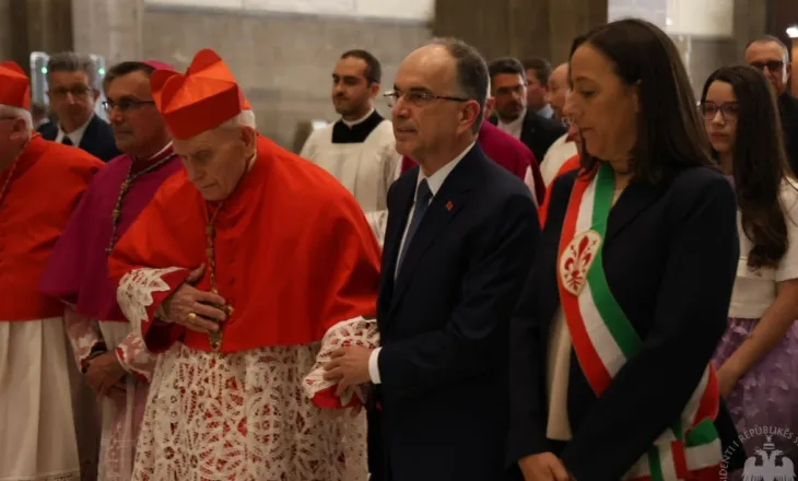 Presidenti Begaj merr pjesë në 70-vjetorin e shugurimit meshtarak të Hirësisë së Tij, Kardinal Ernest Simoni: Dëshmi se asnjë regjim s’mund të shfarosë besimin