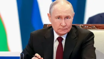 Presidenti i Rusisë vë në dyshim origjinën e dronit që u rrëzua në Rumani, Putin: Kush tha që ishte rus, von der Leyen?