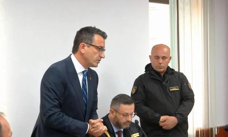 “Prisja transparencë”/ Fjala e Veliaj në administrative: U hetua çdo dimension personal i imi, pushteti hyn…
