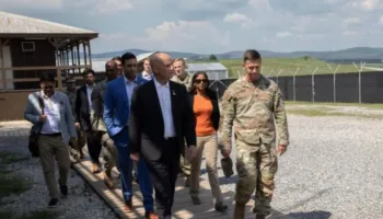 Priten takime/ Delegacioni i kongresistëve amerikanë mbërrin në Kosovë, pjesë e turit të tyre në Ballkanin Perëndimor