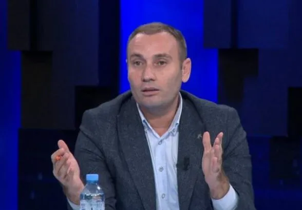 “Projeksion që shkon në zyrën e kryeministrit”/ Bushkolaj jep detaje: ‘Elefanti’ në dhomën e SPAK, pastrimi i parave…