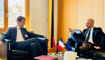 “Projekte konkrete në fusha strategjike”, Hoxha takim me ministrin francez: Mbështetje për anëtarësimin e Shqipërisë në BE