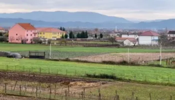 Projektligji, të huajt mund të blejnë tokë bujqësore në Shqipëri 7 vite pasi të antarësohemi në BE