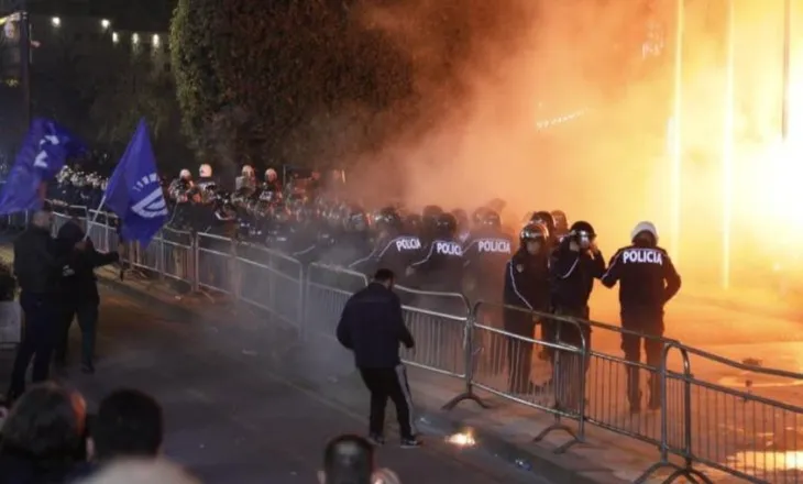 Protesta e opozitës, 1,500 efektivë zbresin në terren