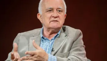 Protesta e studentëve në Serbi, analisti: Vuçiç do ta dorëzojë postin e presidentit