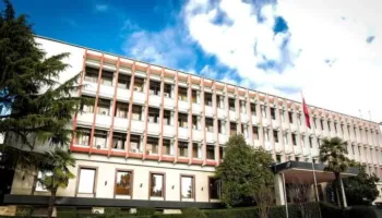 Protesta në Zvërnec/ Ministria e Punëve të Jashtme reagon për lëndimin e qytetarit grek: Keqardhje për situatën e regjistruar