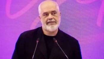 Protestat/ Rama “tallet” me PD: Edhe kur u ranë pantallonat në fund të këmbëve…