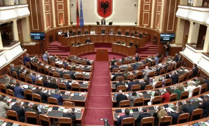 PS dhe PD bëhen bashkë: Kuvendi ndryshon rregulloren me 100 vota pro!