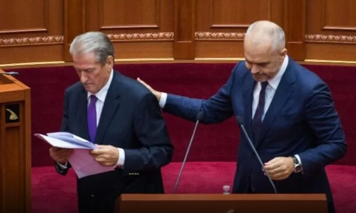 ‘PS-PD konsensus në Parlament, janë në muaj mjalti’, Kapri: Çështja Balluku nuk u përmend fare në raportin e integrimit