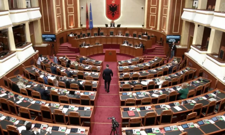 PS- PD “vulosin” rregulloren, mazhoranca e opozita gjejnë konsensusin për 34 ndryshime
