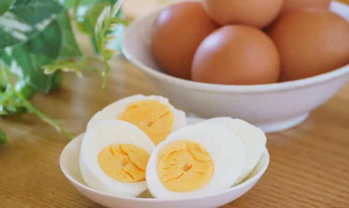 Pse e verdha e vezës së zier bëhet e gjelbër dhe si ta shmangim këtë