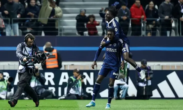 PSG humb derbin e qytetit, Lyon turpërohet në shtëpi. 9 gola të shënuar në Strasbourg-Monaco (video)