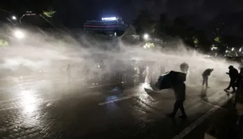 Rama e ka integruar krimin brenda qeverisë’ – DW: Protestat u nxitën nga një hetim për korrupsion kundër zyrtarëve të lartë