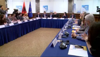 Rama prezanton programin “Dyfisho Sipërmarrjen Tënde”, partneritet i ri për financimin e bizneseve të vogla dhe të mesme