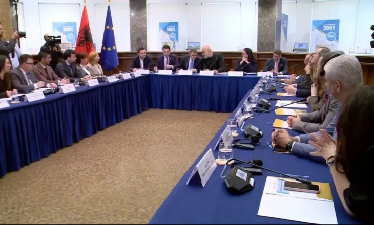 Rama prezanton programin “Dyfisho Sipërmarrjen Tënde”, partneritet i ri për financimin e bizneseve të vogla dhe të mesme