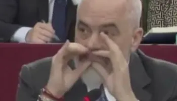 Raporti: Aktivistët dhe gazetarët në Shqipëri përballen me klimë sfiduese dhe armiqësore