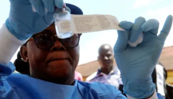 Raste të tjera të dyshuara me Ebola në Brazil, izolohen dy burra nga Kongo dhe Uganda