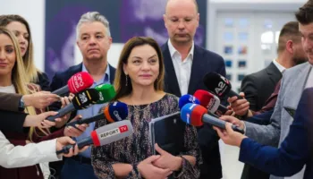 Referendumi për Berishën, dalin të dhënat deri në 15:00. Kanë votuar mbi 28 mijë demokratë