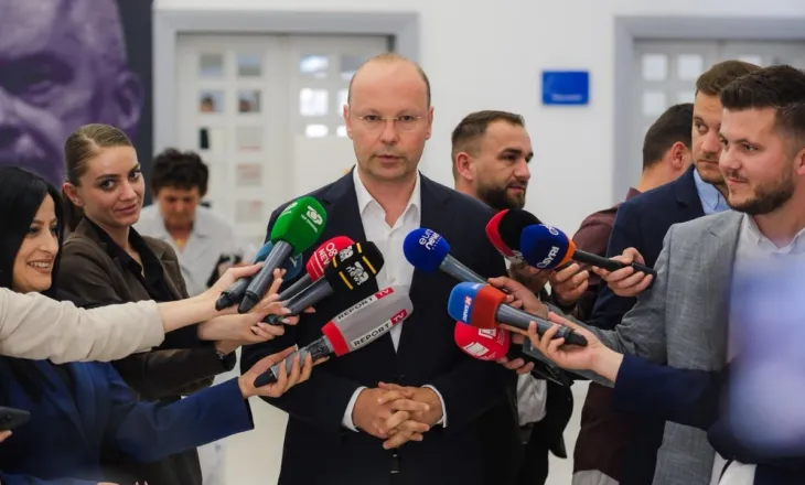 Referendumi për Berishën në Partinë Demokratike, shtyhet deri në 19:00 procesi i votimit në degët kryesore