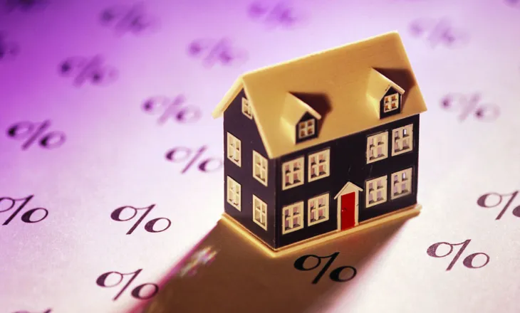 Rënie me 14.9% e kredive për shtëpi, bankat shtrëngojnë kushtet