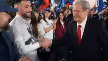 Reperi i famshëm futet zyrtarisht në politikë! Kandidon për Këshillin Kombëtar të PD-së