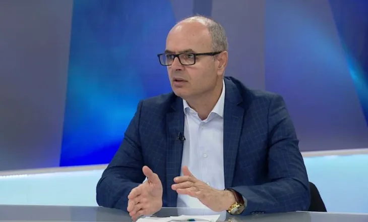 “Republikës iu kafshua trupi”, Petro Koçi shpërthen ashpër ndaj Berishës për zgjedhjet e ’96: Shqipëria ende dridhet..