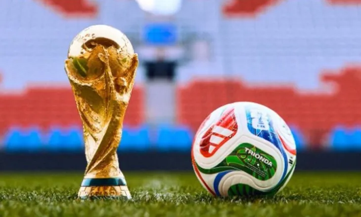 Revolucion në Botëror/ FIFA ndryshon lojën brenda dhe jashtë fushës
