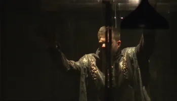 Rikthehet në skenë “Otello”/ Xhelozia që shkatërron njeriun, vepra e Shekspirit vjen në skenën e Teatrit Kombëtar