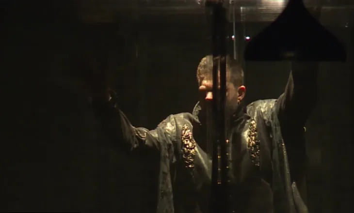 Rikthehet në skenë “Otello”/ Xhelozia që shkatërron njeriun, vepra e Shekspirit vjen në skenën e Teatrit Kombëtar