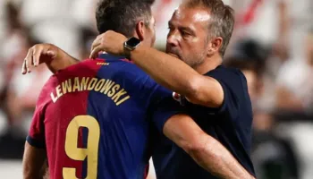 Rinovimet me Flick dhe Lewandowski, super-agjenti Zahavi zbarkon në Barcelonë për finalizimin e marrëveshjes