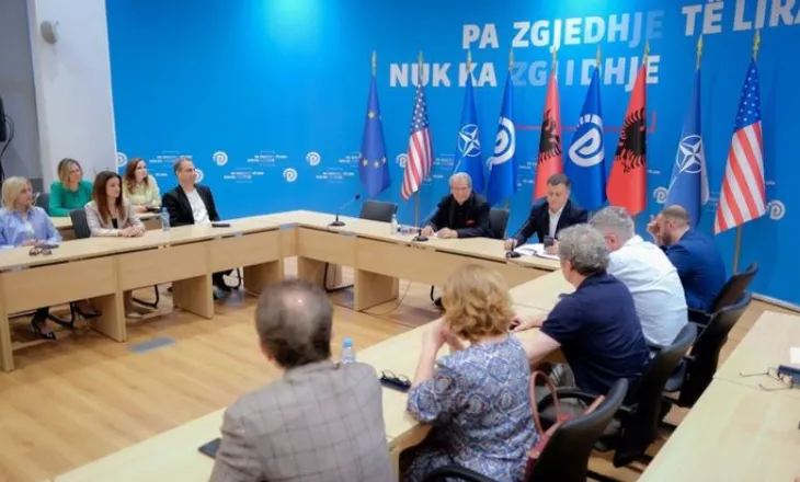 “Ripërtëritja nënkupton…”/ Mblidhet kryesia e PD, Berisha: Partia do të arrijë transformim të domosdoshëm