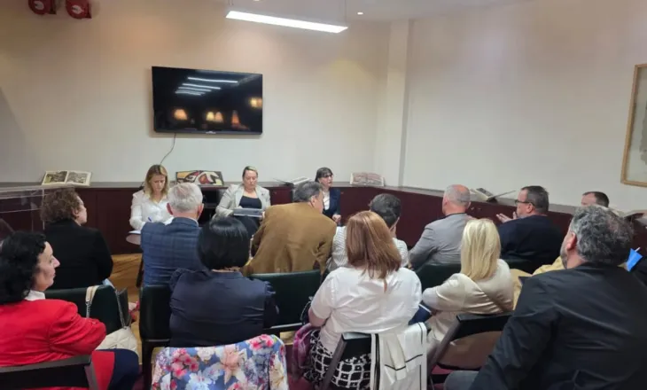 Rishikimi i Çmimeve Kombëtare të Letërsisë, “Forum 26”: Një çmim i veçantë për dramaturgjinë dhe rikthimi i poezisë…