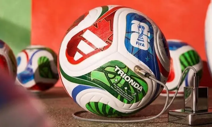 Risi teknologjike, topi i Botërorit 2026 duhet të karikohet para ndeshjeve